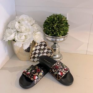 Steve Madden Slides